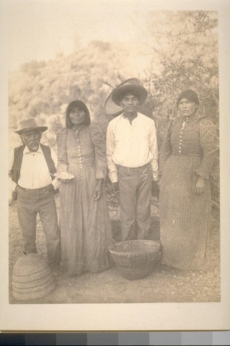 Chief Che-pah and family; 1902; 1 print