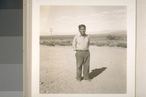 Harry Tom and his family; 1937; 8 prints, 8 negatives