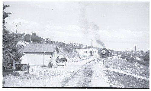 Train approaching Hipass Station, Tecate Divide