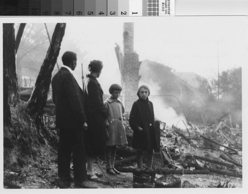 Mr. & Mrs. Edward O. Herman, Evelyn and Marguerite, Ruins at 409 (old 20) Magee 1929 fire