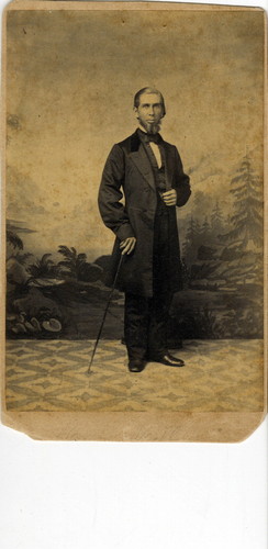 Carte de visite portrait of Cyrus Mills