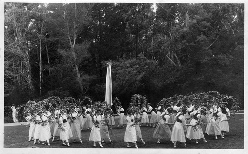 Photograph of May celebration at Mills College