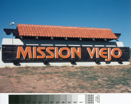 [Mission Viejo community sign photograph]