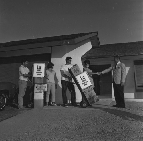 [First family in El Dorado Homes photograph]