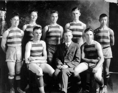 High School Basketball Team, Dinuba, Calif., 1919