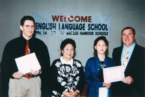 Korean Institute of Southern California student graduates