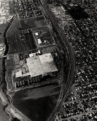 Stockton - Views - 1960 - 1980: Aerial, railroad lines and county fairgrounds