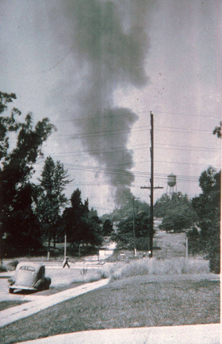 Photograph of the Midwick Country Club fire