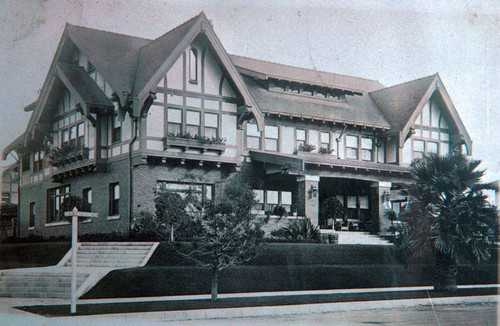 Photograph of I.W. Hellman's house