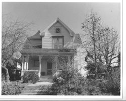 1903 Queen Anne house in Raup's Addition, at 253 Florence Avenue, Sebastopol, California, 1993
