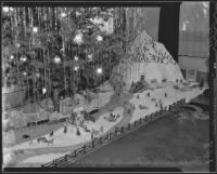 Christmas tree at the home of Mr. and Mrs. M. B. Sheets, Los Angeles, 1935