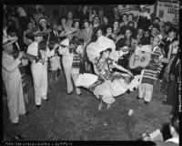 Mexican American dancer and musicians on Cinco de Mayo