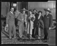 Charles B. Bayer, J. L. Pike, Edla Tegner Swinney, H. D. Churchill, Margaret Michel, and Walter J. Braunschweiger return from Mexico, Los Angeles, 1935