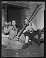 Barbara Boeher and Maude Behse model with skis, Los Angeles, 1938