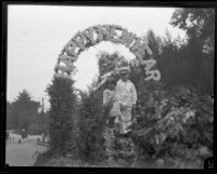 "Happy New Year" float in the Tournament of Roses Parade, Pasadena, 1928