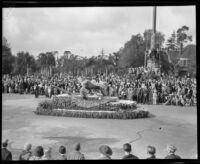 "Banks" float in the Tournament of Roses Parade, Pasadena, 1932