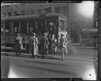 Los Angeles Railway street cars continue operation amid union strike, Los Angeles, 1934