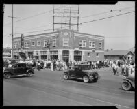 Bank of America branch after bank robbery, Los Angeles, 1932