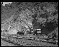 Construction crew at Big Dalton Dam, Glendora (vicinity), between 1928 and 1929