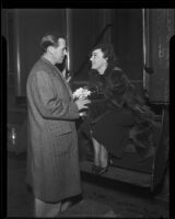 John Monk Saunders and Fay Wray at a train station, Los Angeles, 1930