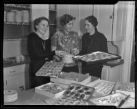 Ebell Club members Pearl Porter, Almeda Finley and Aimee Laugharn, Los Angeles, 1936