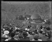 Audience view of Eleanor Roosevelt's address at the Hollywood Bowl, Los Angeles, 1935