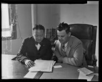 Major-General Ting-Hsiu Tu visits Judge Samuel Blake, Los Angeles, 1935