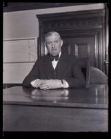 Man in a courtroom during the Asa Keyes bribery trial, Los Angeles, 1929