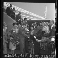 Los Angeles Mayor Samuel Yorty greeting Philippines President Diosdado Macapagal, 1964