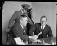 Stalker Charles Wesley Brinks with Beverly Hills police chief Charles C. Blair and city recorder M.J. Cavanaugh, Beverly Hills, 1925