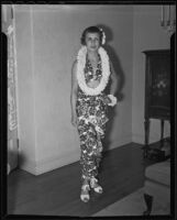 Wilma Gartzman dressed in a Tahitian ensemble, Alhambra, 1936