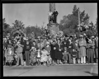 Spectators in front of the Goodhue Flagpole at the Tournament of Roses Parade, Pasadena, 1932