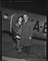Nelson Rounsevell poses with his daughter, Mrs. Howell Manning, [Glendale?], 1935