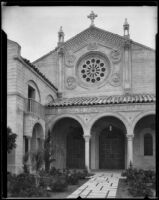 Gunsaulus Hall of the Wilshire Boulevard Congregational Church, Los Angeles, (1926?)