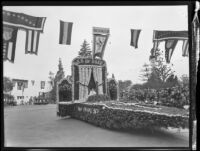 "Dream in a Bed of Roses" float in the Tournament of Roses Parade, Pasadena, 1931