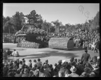 Humboldt County's "Flowers from the Redwoods" float at the Tournament of Roses Parade, Pasadena, 1936