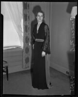 Frances Pyle poses for Fall Market Week, Los Angeles, 1935 — Calisphere