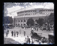 Crowd gathering outside Angelus Temple to hear Aimee Semple McPherson preach, Los Angeles, 1923