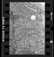 Overhead view of runners in the Los Angeles Marathon, 1989