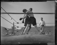 Boxers Tiger Flowers and Eddie Huffman in a match at Ascot Park, Gardena, 1926