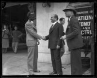 Hayward Thompson prepares to drive blindfolded, Los Angeles, 1927