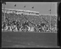 Los Angeles Bulldogs play Cleveland Rams at Gilmore Stadium, Los Angeles, 1938