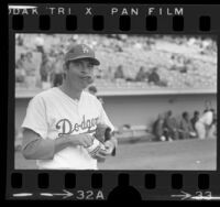 Dodgers' pitcher Jim Brewer with cheek full of chewing tobacco, Calif., 1974