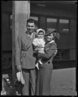 Professional Boxer Jack Dempsey with family on vacation, Los Angeles, 1935