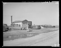 Picket in front of First Brethren Church in Long Beach, Calif., 1949