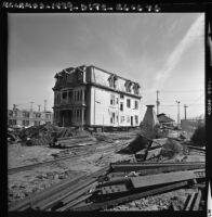 Rochester house awaits restoration in Old Plaza, Los Angeles (Calif.)