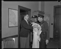 Detective Lieutenant Spear receives attempted burglary suspect Jean Colby, Los Angeles, 1935