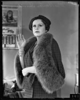 Leah Clampitt Sewell tries to go to court, Los Angeles, 1935