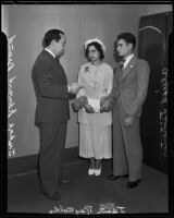 Judge Edward Brand marrying Jean Reynolds and Alfred Jimenez, Los Angeles, circa 1935