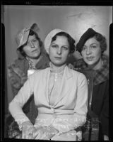 Marie Rosier and Beth Cross accompany Mae Elizabeth Scrivens to court, Los Angeles, 1935